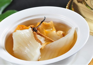 產(chǎn)后吃燕窩好還是花膠？花膠和燕窩可以一起吃嗎？