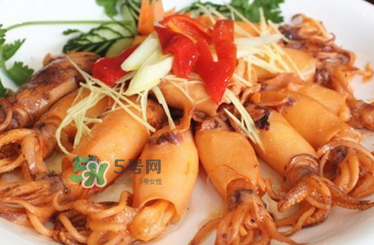 魷魚仔怎么清洗圖解？小魷魚怎么清洗？