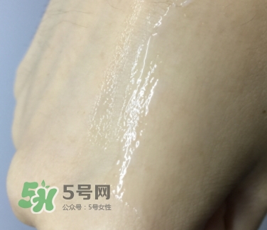 cerave pm乳可以白天用嗎？cerave pm乳白天用會變黑嗎