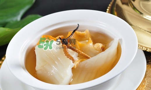 產(chǎn)后吃燕窩好還是花膠？花膠和燕窩可以一起吃嗎？