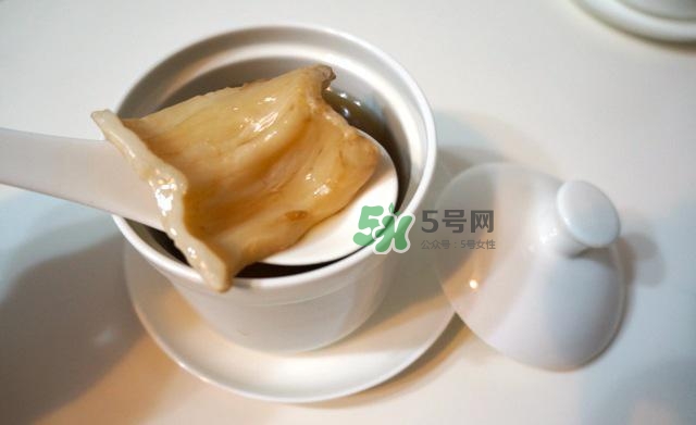 產(chǎn)后吃燕窩好還是花膠？花膠和燕窩可以一起吃嗎？