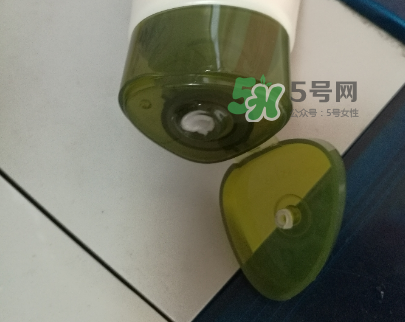 一葉子補(bǔ)水潔面乳怎么樣？一葉子補(bǔ)水洗面奶好用嗎？
