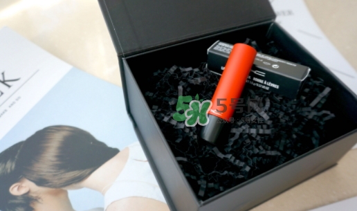 mac魅可立體凝彩唇膏怎么用？魅可立體凝彩唇膏真假辨別