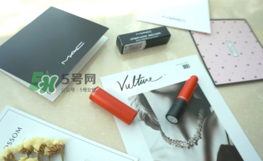 mac魅可立體凝彩唇膏怎么用？魅可立體凝彩唇膏真假辨別