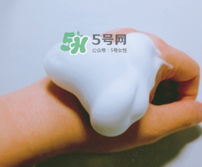 妮維雅氨基酸洗面奶怎么樣？妮維雅氨基酸潔面慕斯價(jià)格