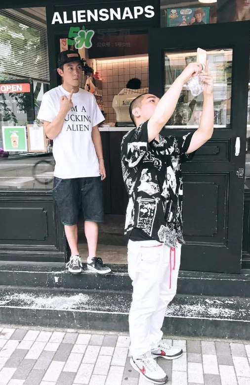 clot與converse聯(lián)名太極帆布鞋上腳效果怎么樣？