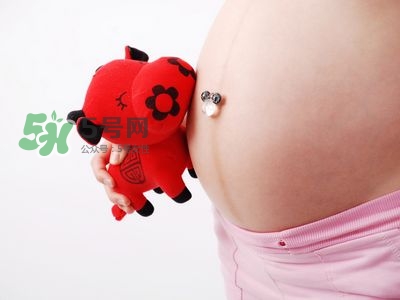 順產(chǎn)前做什么運(yùn)動生得快？順產(chǎn)前吃什么有助分娩？