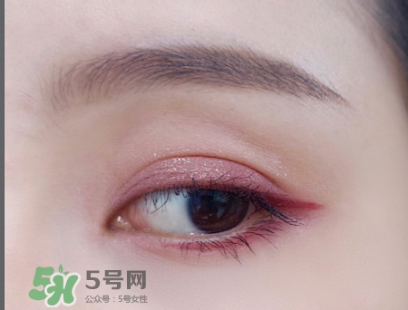 the estee edit眼影膏怎么用？酒紅色眼妝怎么畫