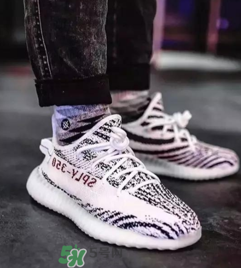 yeezy boost 350 v2白斑馬香港補(bǔ)貨時(shí)間是什么時(shí)候？