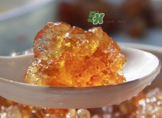 桃膠是怎么形成的？桃膠是什么做的