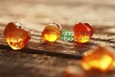 桃膠一次食用量多少？桃膠多吃有什么危害
