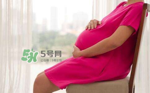 孕期尿頻什么時候開始？孕期尿頻特別嚴重