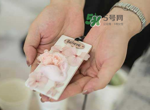 送永生花代表什么？一個男孩送自己永生花是什么意思？