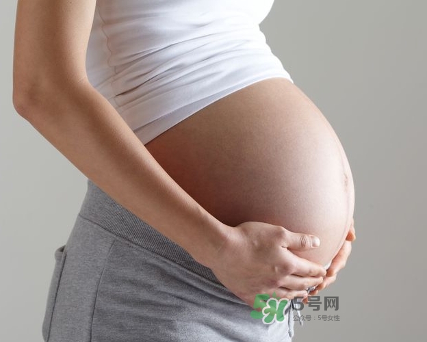 胎兒不入盆的原因 胎兒不入盆可以催產嗎？