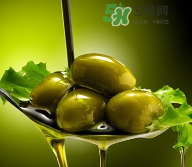 橄欖油豐胸效果怎么樣？橄欖油的豐胸方法