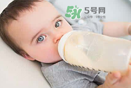 母乳和奶粉能混在一起吃嗎？母乳和奶粉混合喂養(yǎng)好嗎？