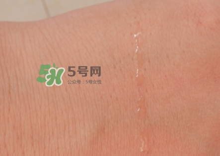 小黑瓶和神仙水哪個好？小黑瓶和神仙水哪個先用順序