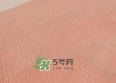 小黑瓶和神仙水哪個好？小黑瓶和神仙水哪個先用順序