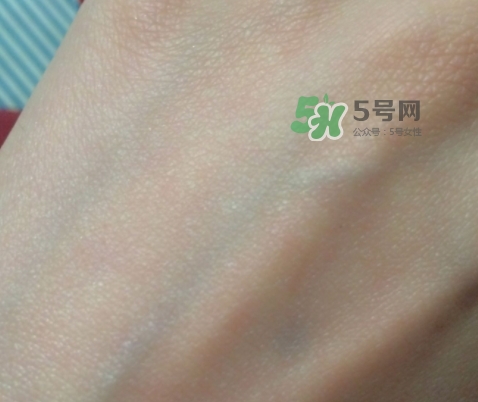 神仙水和小燈泡哪個(gè)好？神仙水和小燈泡使用順序