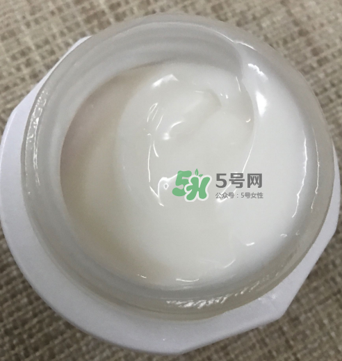 薇姿水光煥白乳霜怎么樣？薇姿水光煥白乳霜好用嗎？