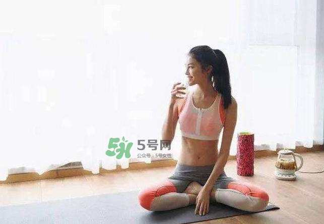運(yùn)動(dòng)可以化妝嗎？運(yùn)動(dòng)化妝對皮膚好嗎？