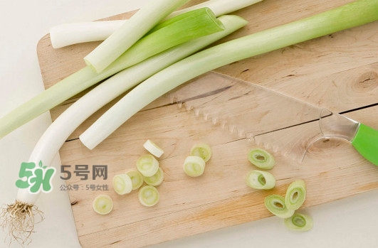 大蔥是堿性食物嗎？大蔥是酸性還是堿性？