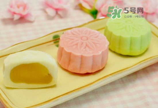 冰皮月餅為什么皮硬？冰皮月餅不變硬配方