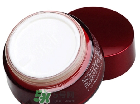 sk2大紅瓶和小紅瓶哪個好？sk2大紅瓶和小紅瓶區(qū)別