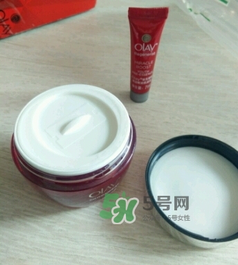 olay玉蘭油大紅瓶一套多少錢？olay大紅瓶專柜多少錢