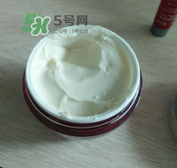 olay玉蘭油大紅瓶一套多少錢？olay大紅瓶專柜多少錢