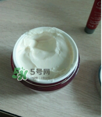 olay玉蘭油大紅瓶一套多少錢？olay大紅瓶專柜多少錢