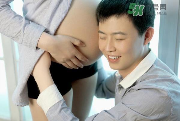 羊水栓塞發(fā)生在什么時候？羊水栓塞癥狀