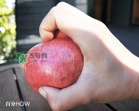 石榴怎么剝方便？怎么快速剝石榴？