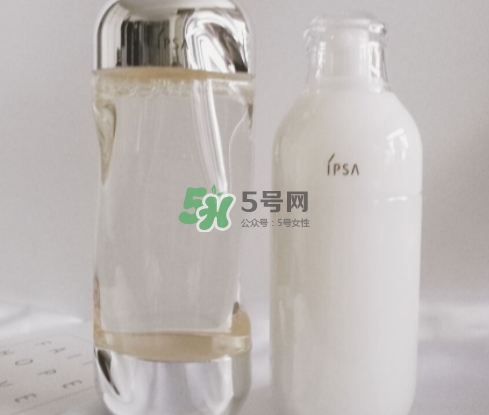 ipsa流金水是玻璃瓶嗎？流金水是塑料的嗎