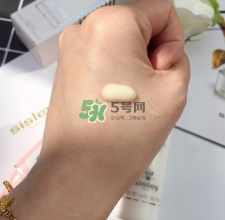 希思黎美白精華好用嗎？希思黎美白精華怎么樣？