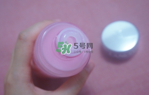 蘭蔻粉水和神仙水哪個(gè)好？粉水和神仙水可以一起用嗎？
