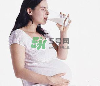 孕婦奶粉和普通奶粉的區(qū)別  懷孕必須喝孕婦奶粉嗎？