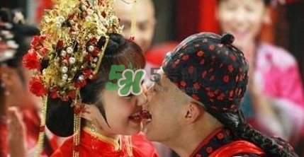 古代鬧洞房都是怎么鬧的？鬧洞房的習(xí)俗是怎么來的？