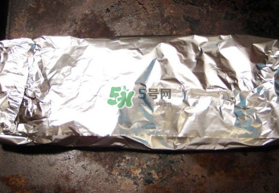 錫紙有毒嗎？錫紙是鋁箔紙嗎？