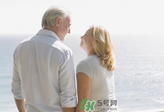 婚外情離婚財(cái)產(chǎn)如何分配？婚外情離婚賠償