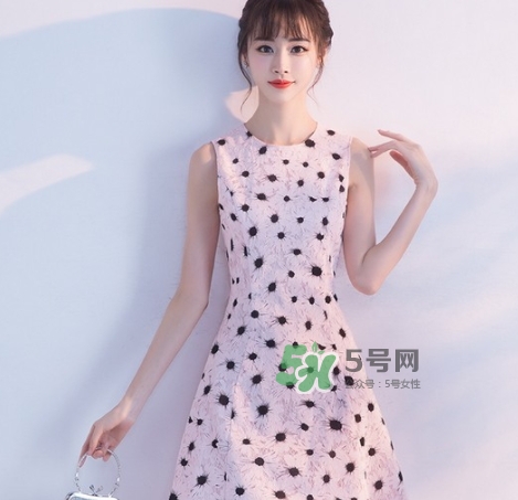 十月份去三亞穿什么衣服？10月份去三亞穿衣搭配