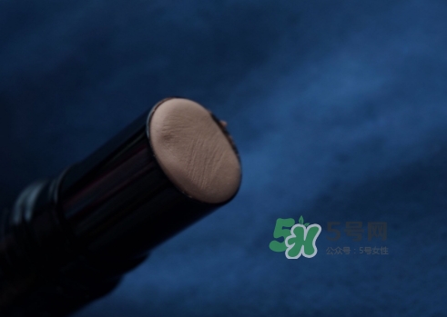 cpb光潤粉凝膏粉底膏怎么樣？cpb光潤粉底膏粉凝膏好用嗎