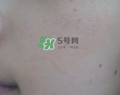 cpb光潤粉凝膏粉底膏怎么樣？cpb光潤粉底膏粉凝膏好用嗎