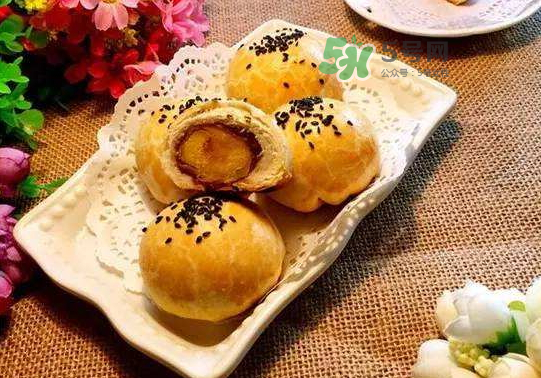 蛋黃酥為什么會(huì)破皮？蛋黃酥破皮的原因