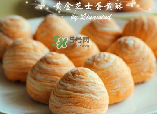 蛋黃酥為什么會(huì)破皮？蛋黃酥破皮的原因