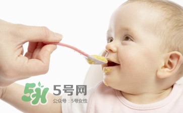 一歲后的寶寶如何喂養(yǎng)？寶寶喝牛奶好嗎？
