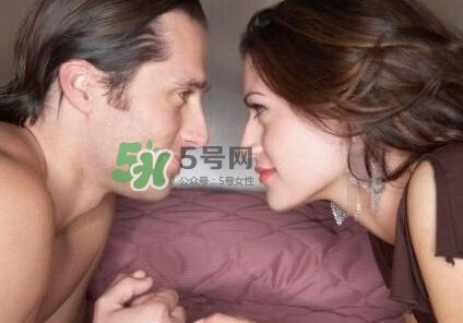 男人出軌前有什么征兆？為什么男人更容易出軌？
