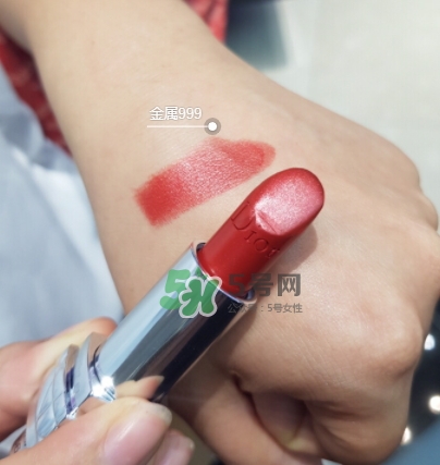 迪奧夾心999多少錢？迪奧夾心999口紅專柜價(jià)格