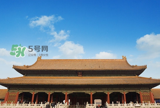 十月份去北京穿什么？10月份去北京穿什么衣服