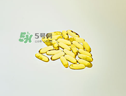 魚肝油可以空腹吃嗎？空腹可以吃魚肝油嗎？